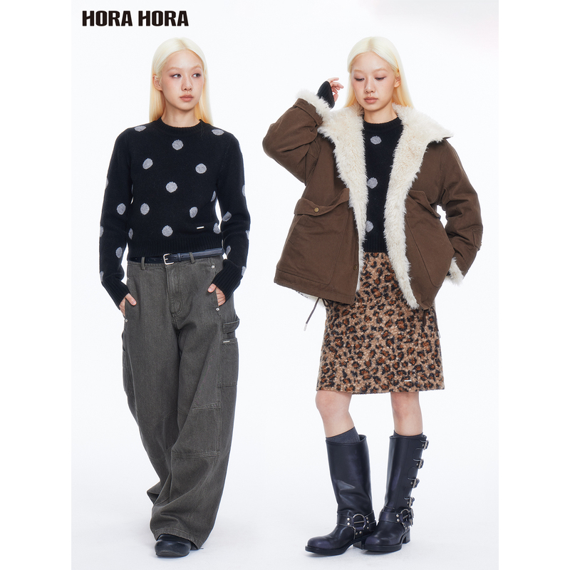 Horahora Retro Fun and Cute Black and White Large Polka Dot Wool Round Neck Pullover Knit Sweater Horahora Retro Fun and Cute Black and White Large Polka Dot Wool Round Neck Pullover Knit Sweater