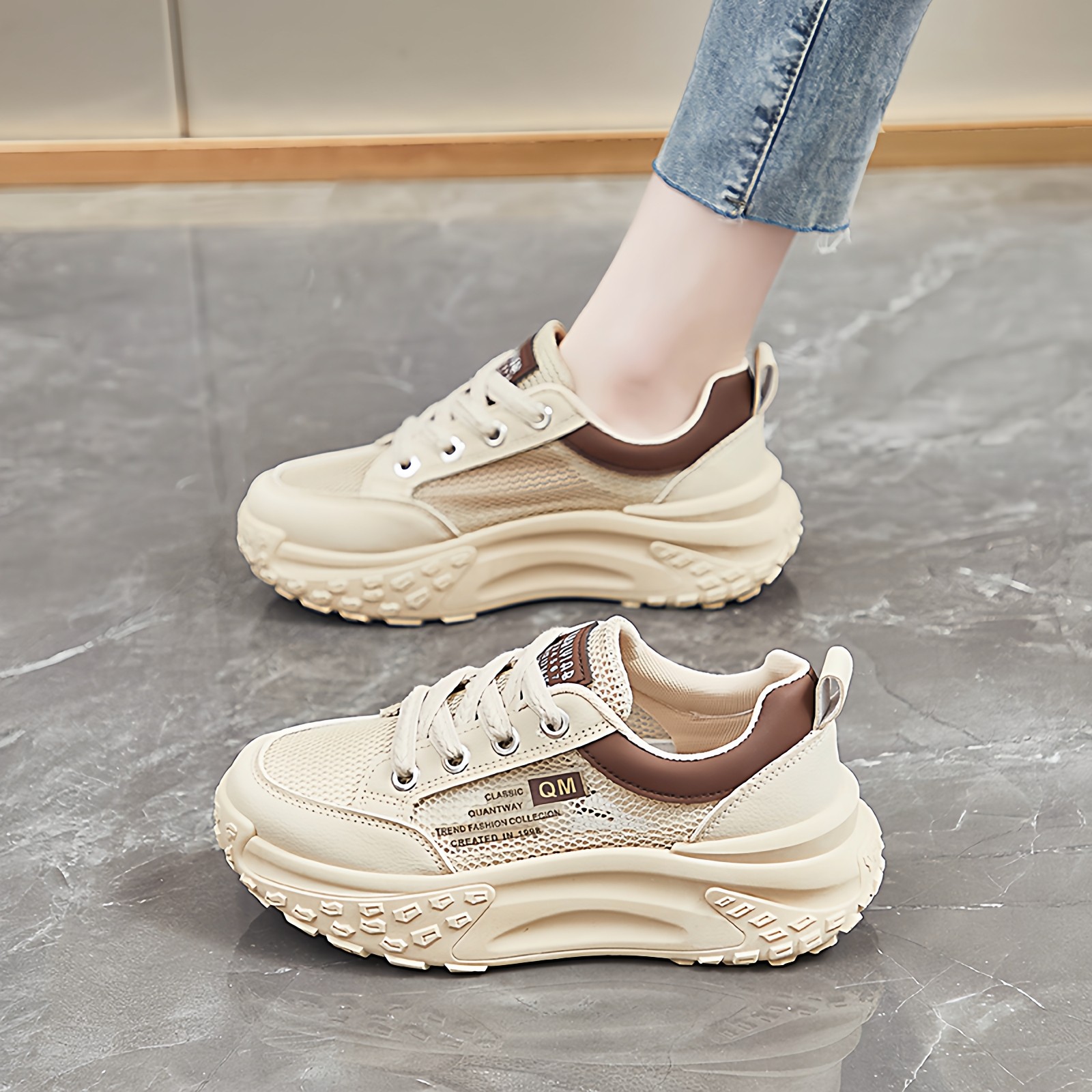 2026 Summer New Hollow Mesh Shoes for Women, Breathable Mesh Sneakers, Popular Sports Shoes, Thick-Soled Casual Shoes, Dad Shoes