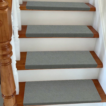 Glue-free self-priming stair step mats can be machine washed