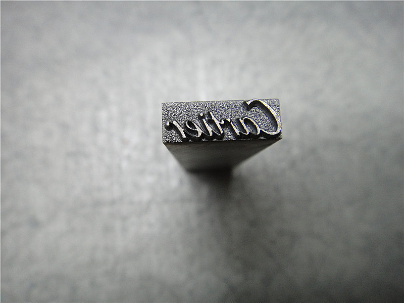 Steel seal Customized 0.5mm ultra-small steel seal Direct engraving Ultra high precision gold and silver steel print hard