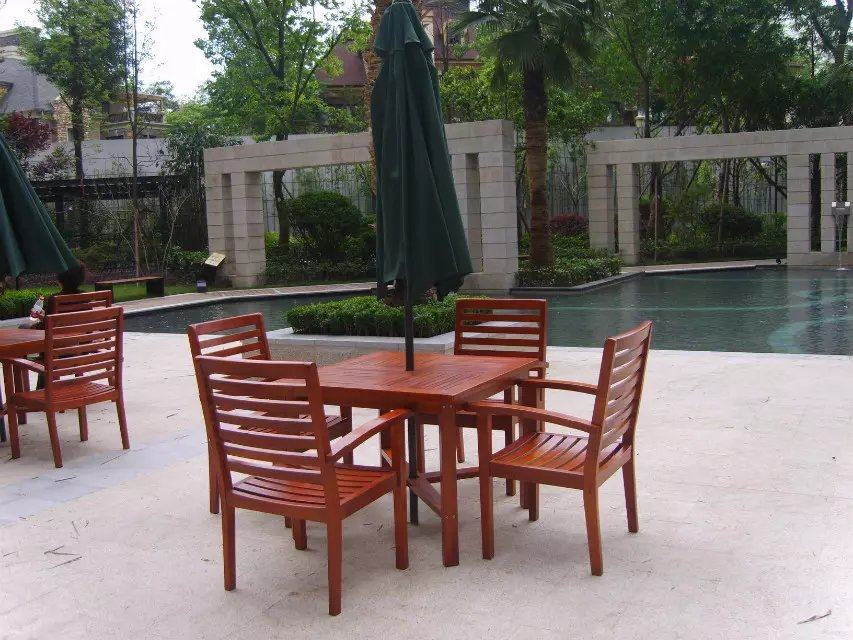 Outdoor solid wood table and chairs Leisure cover chair Embalming Wood