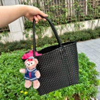 Средний дымчатый камень, черный Соберите и купите бесплатно кулон из мехового шарика