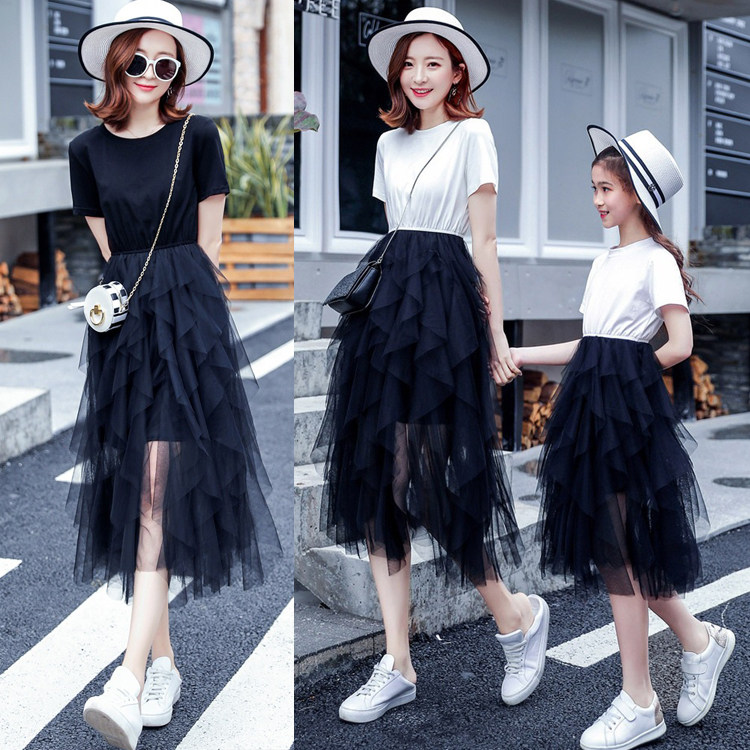 Net red popular children's clothing parent-child clothing 2021 summer clothing fashion Western style fashion stitching mesh dress mother and daughter trend