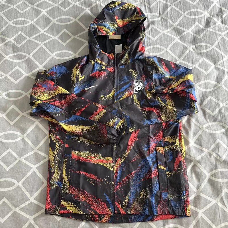 Luoshengmen Nike Korean National Team Player Version Raincoat Dn1034-010