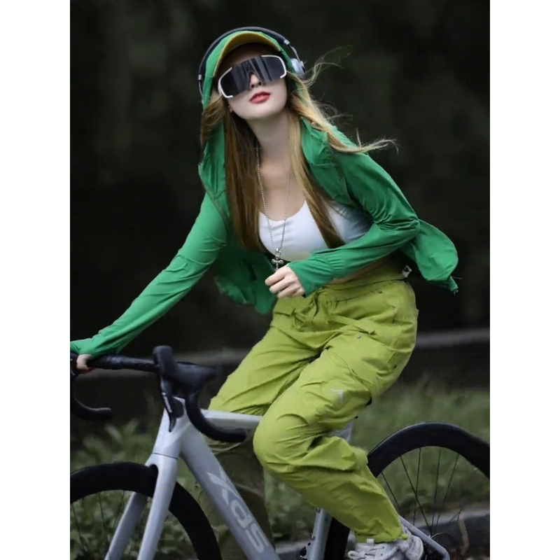 Dark Green Hooded Sun Protection Jacket, Early Spring 2026 New Style, Lightweight and Ultra-Popular Ice Silk Sun Protection Clothing, Outdoor Sun Protection Cardigan
