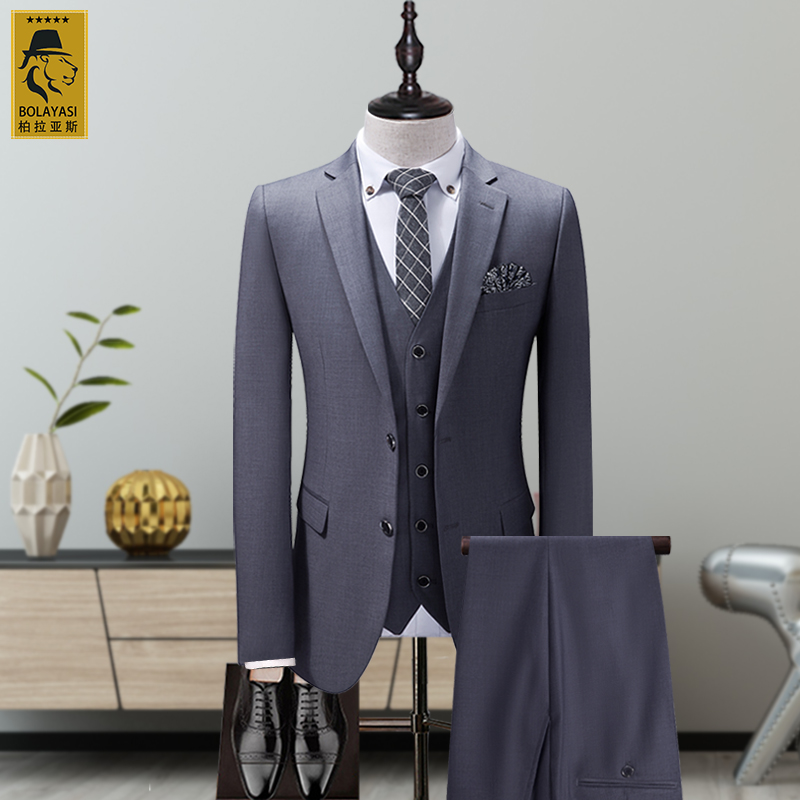 The groom's suit men suit three sets of wedding casual spring and summer Korean version of the right dress wedding suit handsome suit.