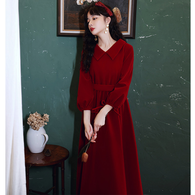 The bride of toast bride 2022 new temperament wine red engagement dress married long sleeves can usually wear back to the door to slim