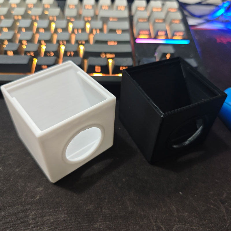 3Dプリント製のウエストレベルカメラビューファインダーハウジング。5x5フレネルレンズ（一般的なモデル）に適しています。