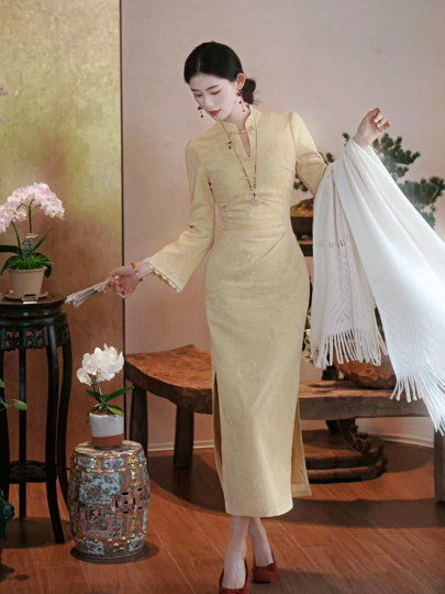 Lingqian Ziheluchu' New Chinese-Style Jacquard Improved Cheongsam Dress for Women, Autumn and Winter, Stunning Stand-Up Collar, Long Sleeves, Waist-Cinching Dress