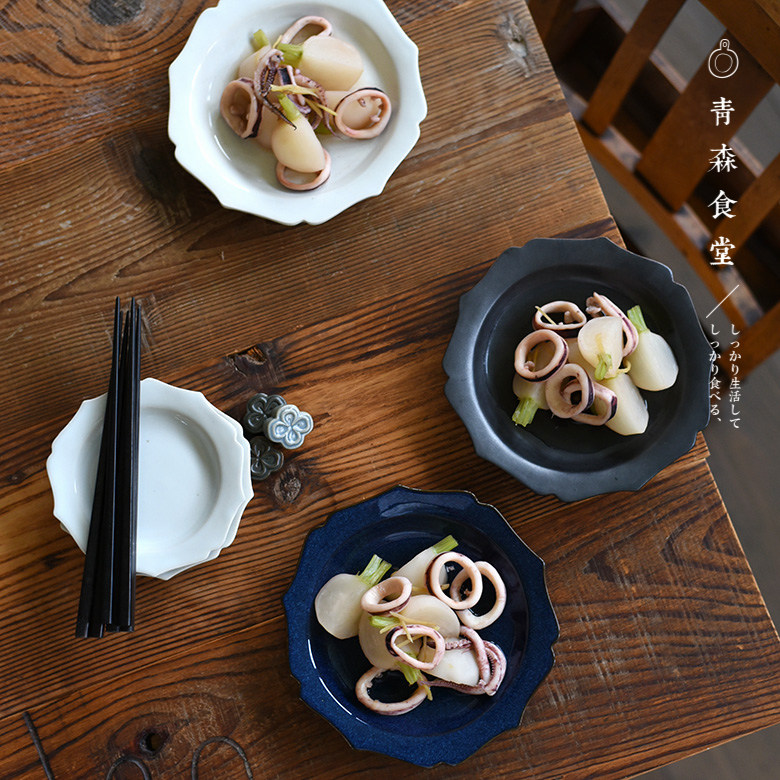 < Qingsen Cafeteria > Japan studio M retro made of old elegant ceramic petal round sweet dish dinner plate