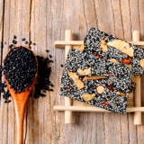 Черный кунжут из грецкого ореха прошлый торт, красные свидания, вторичная ореха матовая питание оригинальные закуски 500 г бесплатной доставки