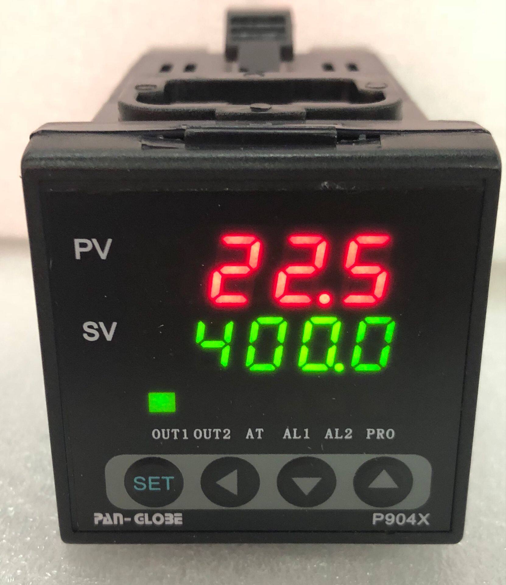 Old P904X-301-010-000 Taiwan Panduit Thermostat PAN-GLOBE spot