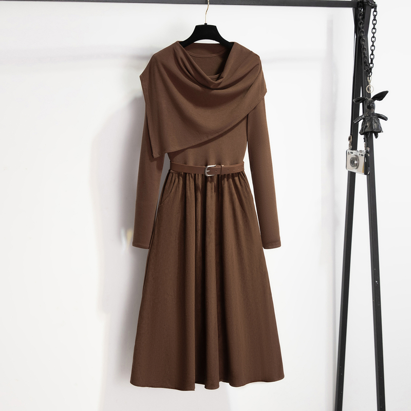 French-Style Lazy Long-Sleeve Dress for Women, 2026 Autumn New Model, Light and Sophisticated, High-Fashion Look, Coffee-Colored Waist-Cinching Long Dress French-Style Lazy Long-Sleeve Dress for Women, 2026 Autumn New Model, Light and Sophisticated, High-Fashion Look, Coffee-Colored Waist-Cinching Long Dress