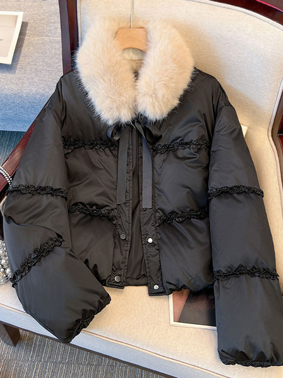 Красный короткий пуховик для женщин, новинка 2025 года, зима, супер горячий и красивый меховой воротник, теплый утолщенный белый утиный пух