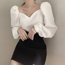 Large size spring and summer design sense shirt female 2021 New Gentle wind temperament square collar thin bubble sleeve heart machine top