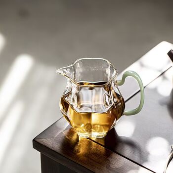 家用高档瓜棱玻璃公道杯高硼硅耐高温泡茶防烫手把杯茶海分茶器