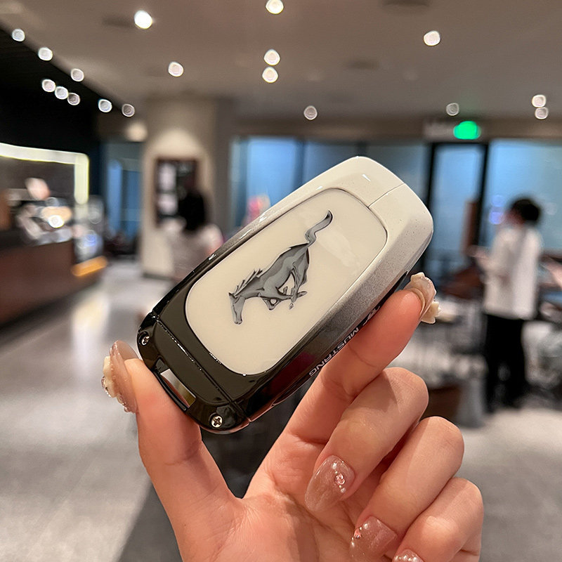 Ford Mustang Key Cover Mondeo Electric Horse Key Case Buckle for Men and Women Car Modification Mustang 18-24 Models