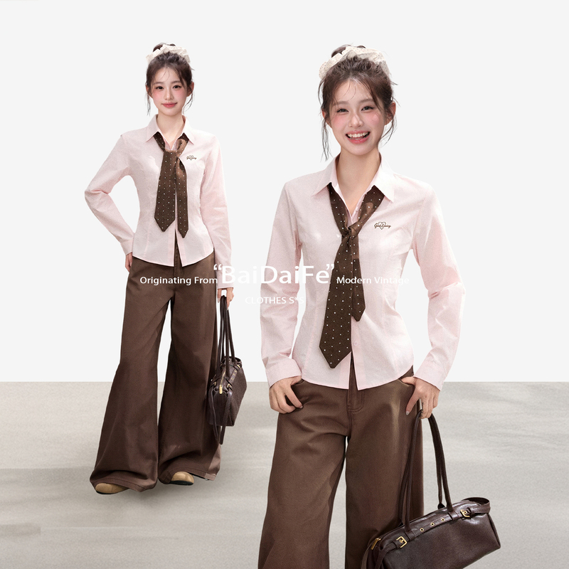Pink Polka Dot Tie, Long-Sleeved Shirt with Regular Shoulders, Women's Early Autumn Slim-Fit Short Waist-Cinching Shirt, Inner Layering Top Pink Polka Dot Tie, Long-Sleeved Shirt with Regular Shoulders, Women's Early Autumn Slim-Fit Short Waist-Cinching Shirt, Inner Layering Top