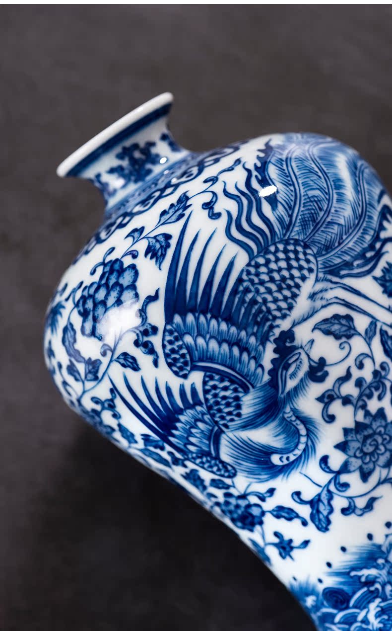 Jingdezhen ceramic vase is placed the new Chinese style is I and contracted archaize sitting room rich ancient frame blue and white lotus flower play