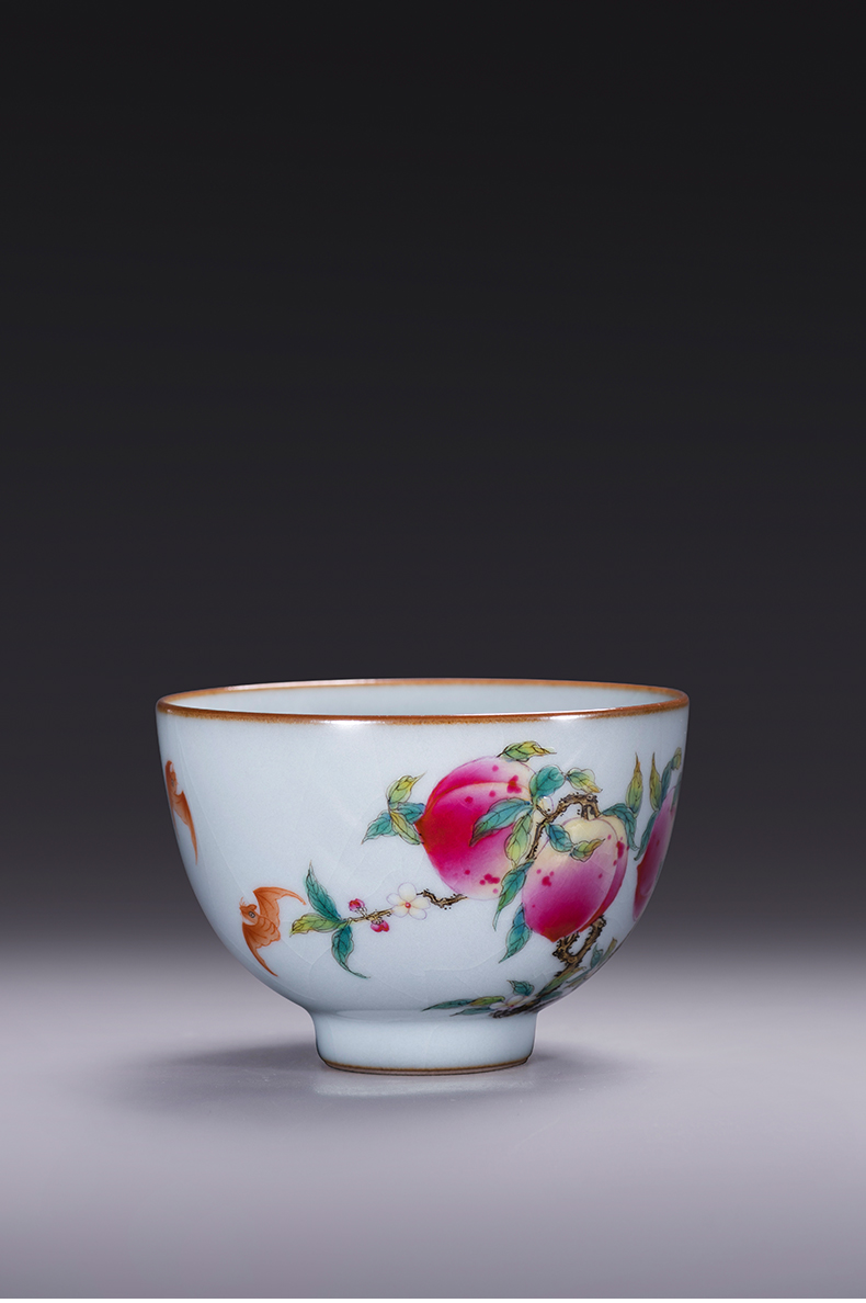 Jingdezhen hand - made auspicious bats peach colored enamel masters cup manual your up kung fu tea cups to open your porcelain tea set