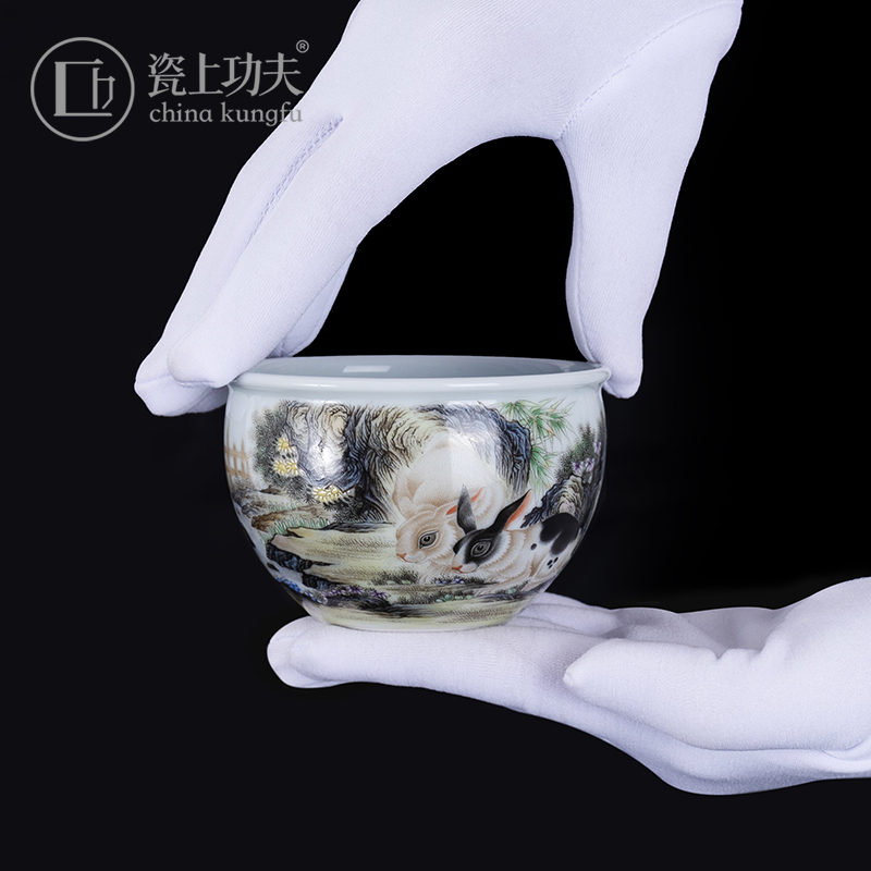 Jingdezhen hand - made colored enamel porcelain moon ChengXiang cylinder cup on kung fu masters cup ceramic tea cups