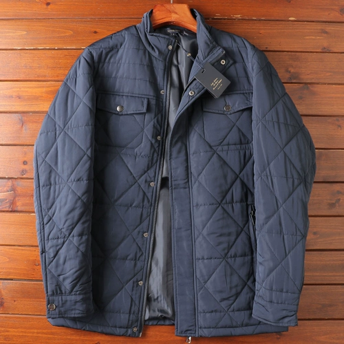 Склад зарядки модели очистки хлопка!Оригинальный заказ по внешней торговле выходит из европейской осени и зимних мужских легких, тонких карманов повседневные брюки.