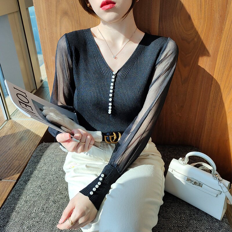 Black bottoming shirt women's 2022 new Korean version of the slim sexy V-neck knitted sweater ins tide mesh top all-match