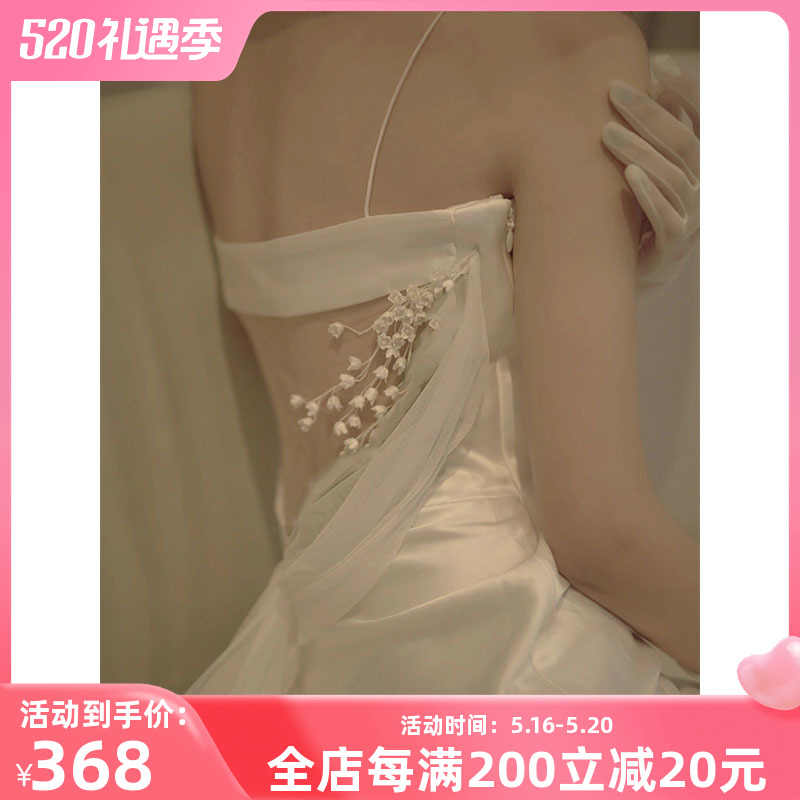 Sexy white wedding dress for bride, lifting effect,  Sexy white wedding dress for bride, lifting effect,