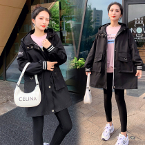 Pregnant woman Spring and autumn jacket 200 catty Korean version Large code Loose Wind Clothing late Ocean Gas Fashion Even hat cardiovert blouse