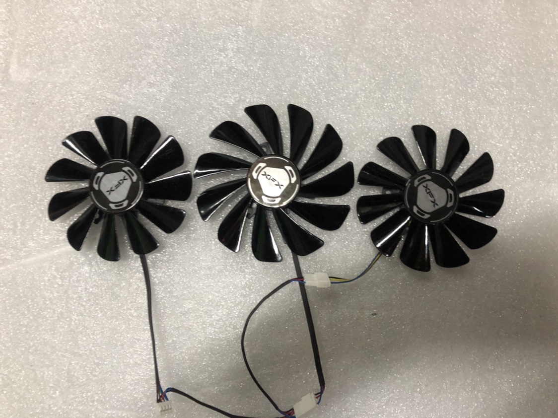 XFX View RX5700XT 5600XT THICC III Ultra Snow Wolf Overseas Edition Graphics Card Three Fan