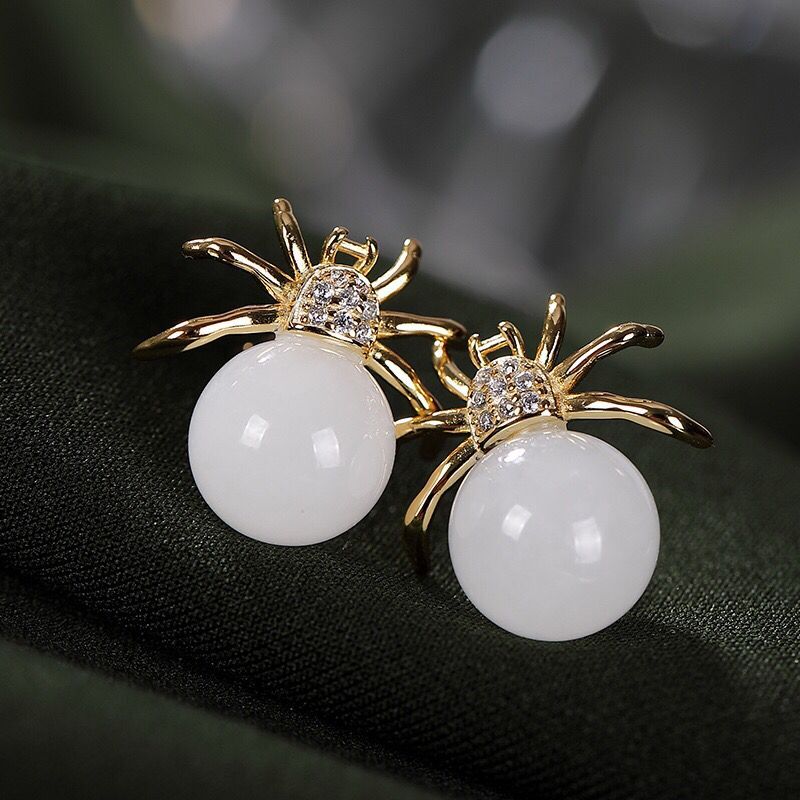 Xi Zhan Xuan Natural and Tian Yuear Needle Spider Personality Earrings White Jade Round Pearl Pendant Silver Plated 18K Gold Gift