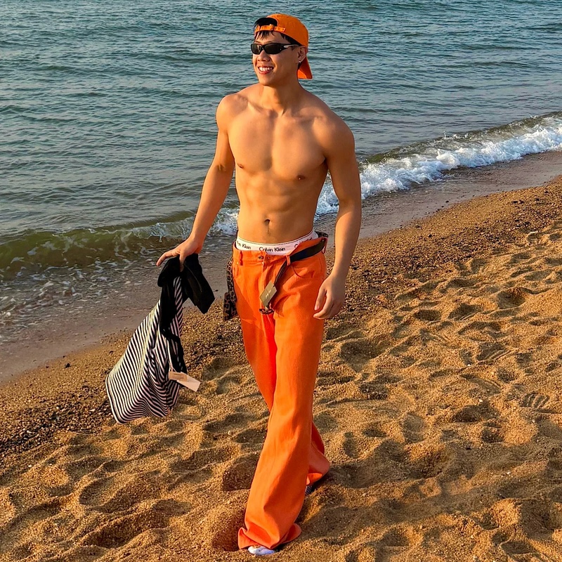 Dopamine Orange Beach Pants for Men, Summer Thin Style, Island Vacation Style, Bright Color Casual Pants, Washed Denim Pants Dopamine Orange Beach Pants for Men, Summer Thin Style, Island Vacation Style, Bright Color Casual Pants, Washed Denim Pants