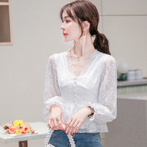 Autumn long-sleeved white chiffon shirt womens 2021 new short waist with high waist pants short v-neck top