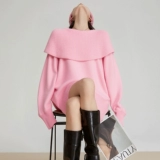 Трикотажный розовый свитер, открытые плечи, оверсайз, увеличенная толщина