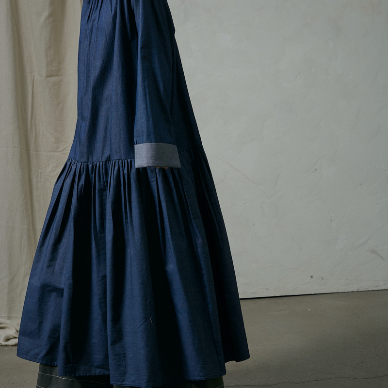 Tendblank Autumn All-Cotton Thin Denim Half-Open Collar French Retro Patchwork Ruched Loose Dress Tendblank Autumn All-Cotton Thin Denim Half-Open Collar French Retro Patchwork Ruched Loose Dress