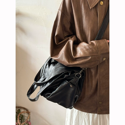 Вместительная и большая небольшая сумка через плечо, сумка на одно плечо, из натуральной кожи