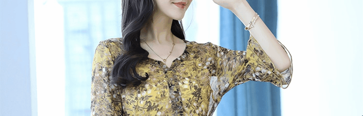 Mát gamma xu hướng thời trang mới V-cổ in voan trumpet tay áo đầm 112 áo đầm dự tiệc tuổi 50