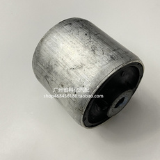 Рука рукавом 适用宝马g01 g02 g08 x3x4悬挂下摆臂胶套上下控制臂胶套支臂衬套