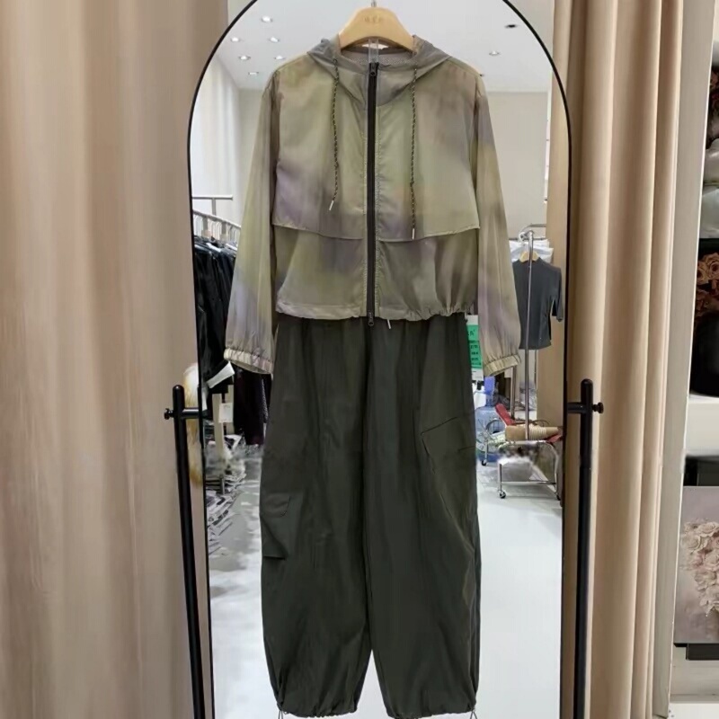 Workwear Hooded Tie-Dye Gradient Color Suit for Women 2026 Autumn New Versatile Fashionable Stylish Wide-Leg Pants Two-Piece Set