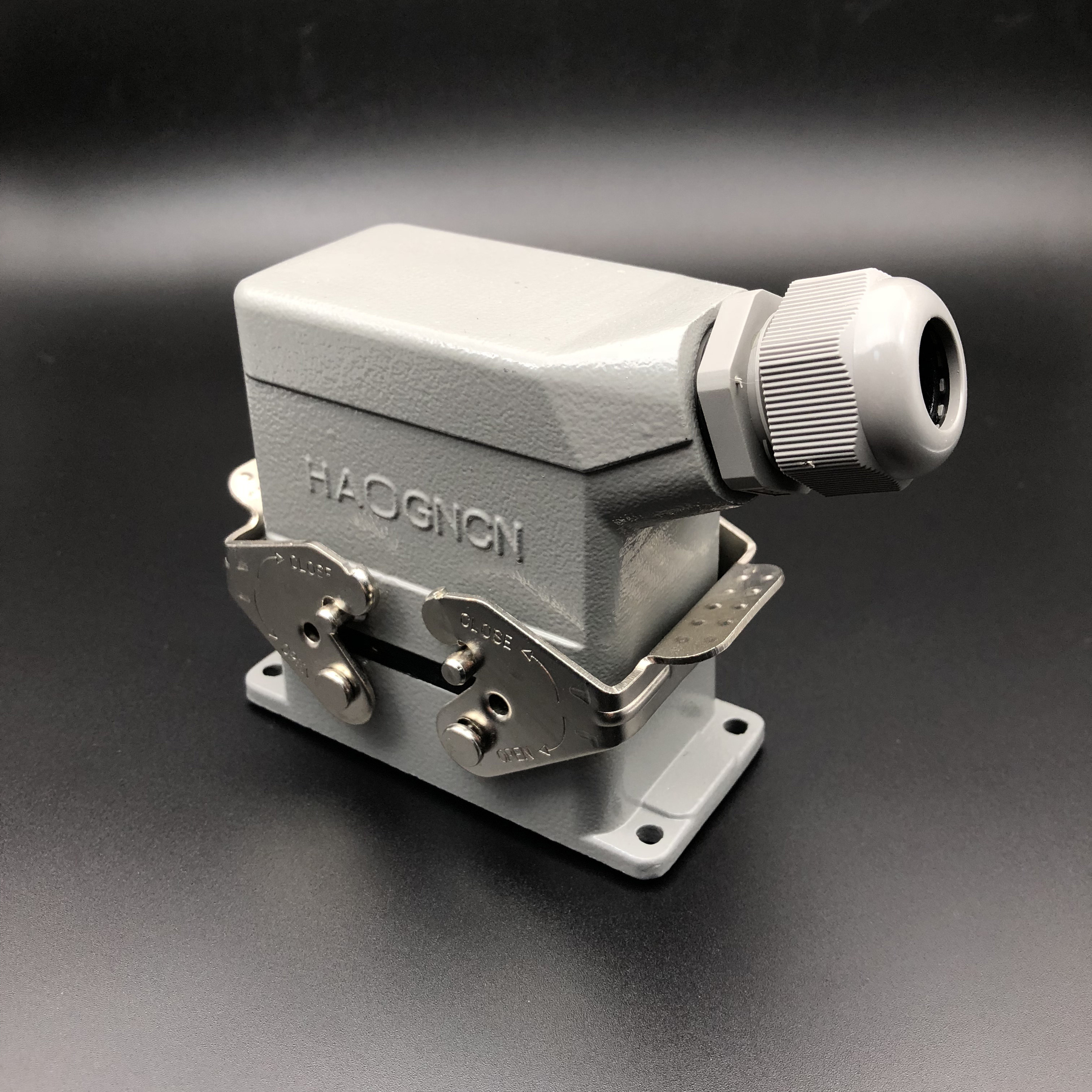 Heavy-duty connector 4 Core 35A Air plug HDC-HSB-004-M F waterproof hot runner rectangular socket