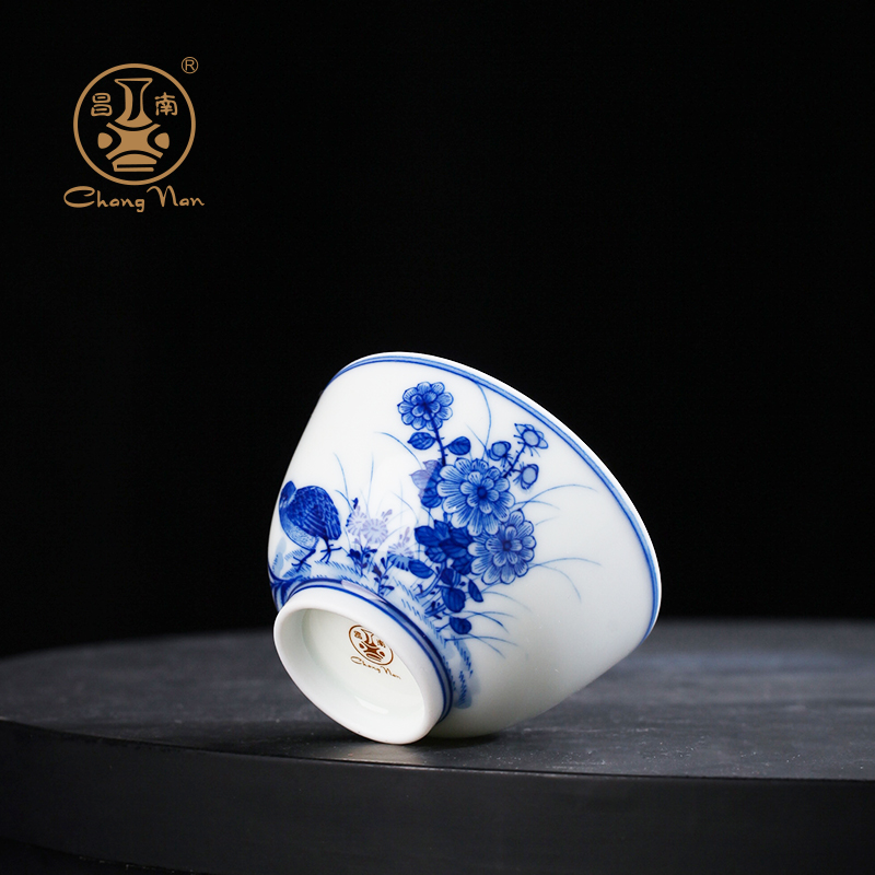 Chang south single CPU personal master sample tea cup hand - made teacup to use ceramics jingdezhen blue and white large kung fu tea set