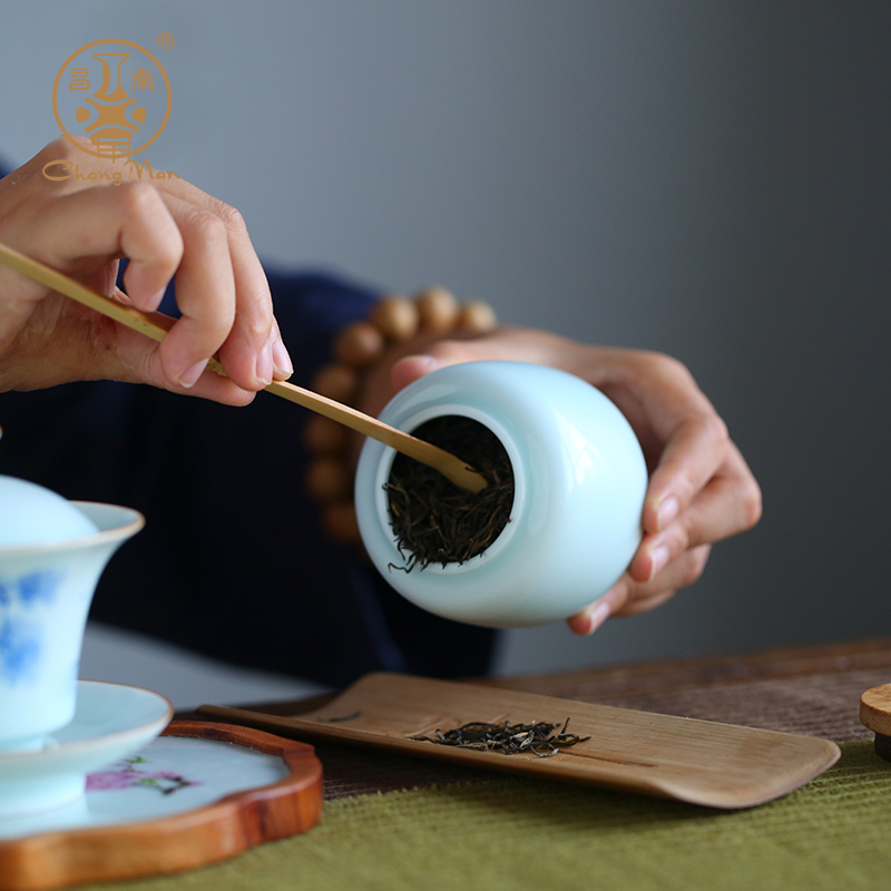 Chang south small caddy fixings ceramic POTS and POTS of tea box mini portable travel home seal pot