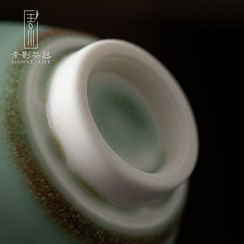 Plain film soda green ceramic kung fu tea cup single CPU Japanese green glaze creative little kung fu tea sample tea cup