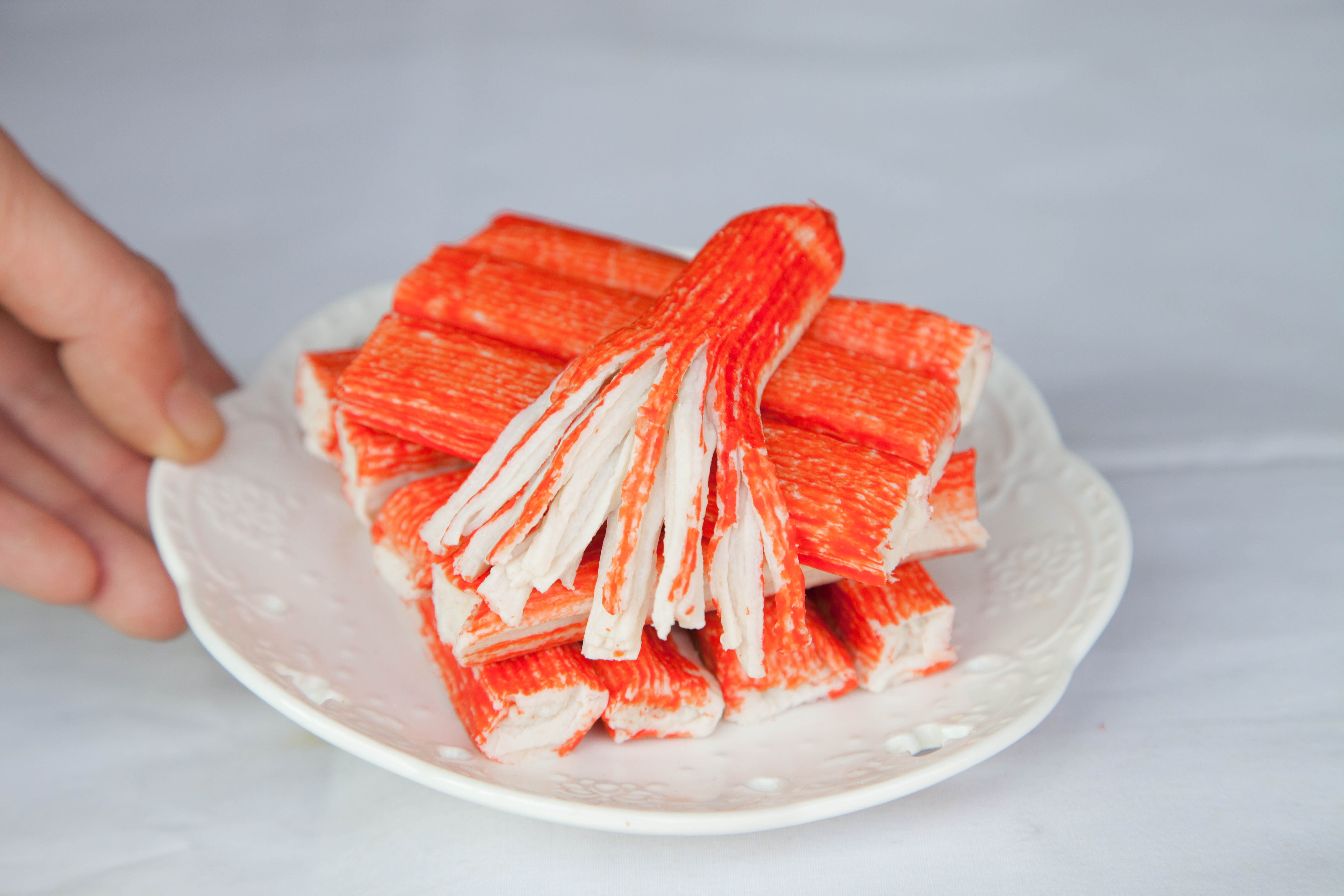 Crab sticks 蟹肉棒制作过程大曝光！看完你还敢吃吗？【内有视频】 – LEESHARING