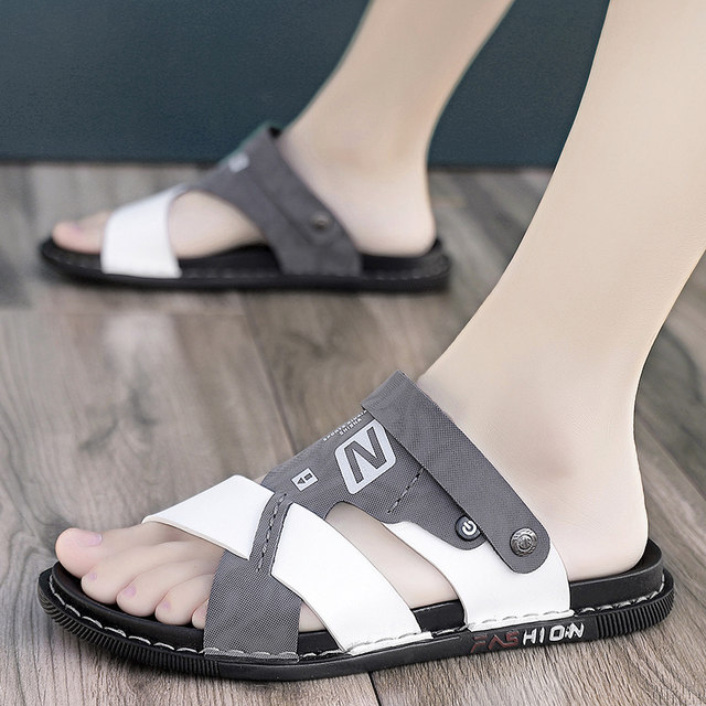 Sandals ຜູ້ຊາຍ Summer Outerwear ບາດເຈັບແລະກິລາກາງແຈ້ງຂັບລົດສອງສວມໃສ່ບໍ່ເລື່ອນ, ທົນທານຕໍ່ sandals ຫາດຊາຍຫວຽດນາມ