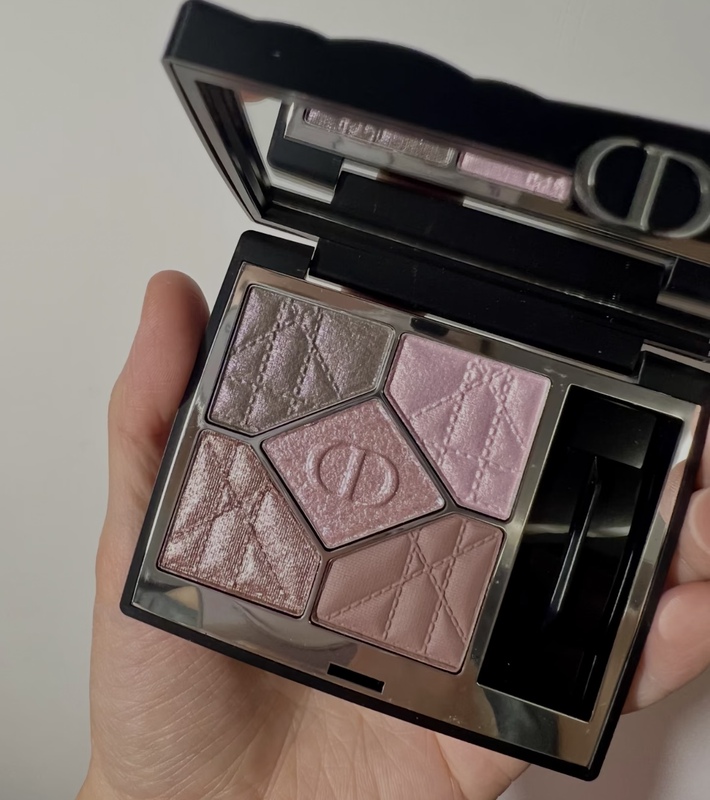 Japanese Version Genuine Dior Five-Color Eyeshadow 162/170/563/964/645/874/644 Japanese Version Genuine Dior Five-Color Eyeshadow 162/170/563/964/645/874/644