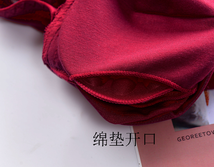 Đỏ không thép vòng mỏng ngủ bra nữ yoga gợi cảm làm đẹp trở lại điều chỉnh thu thập đồ lót vest áo lót k dây