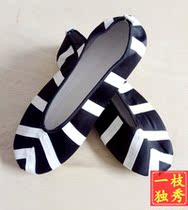 Beijing Yue Opera Monk shoes Opera stage shoes Taoist shoes Buddhist supplies Shoes Film and television supplies Monk shoes