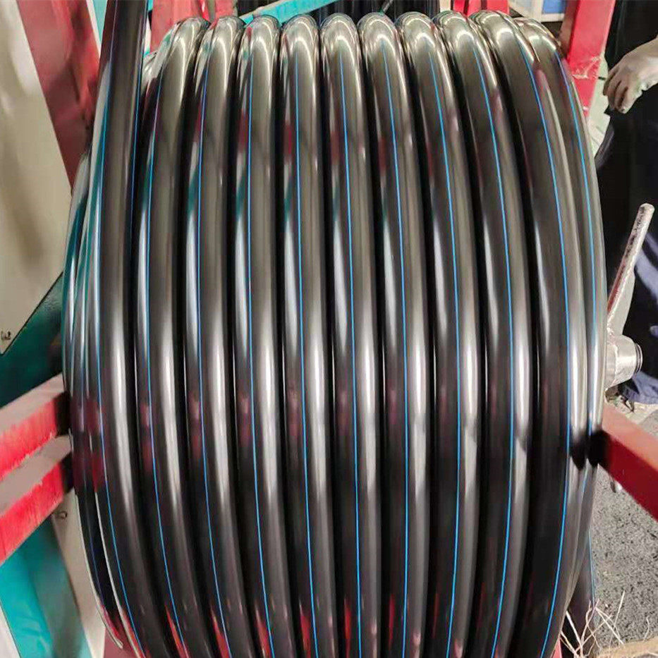 PE coil black water pipe greenhouse orchard micro sprinkler irrigation drip irrigation pipe water saving irrigation 16 20 25 32 main branch pipe