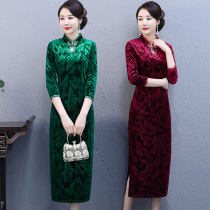 Mothers autumn and winter clothing long sleeve cheongsam plus velvet dress middle-aged and elderly womens long skirt thick Foreign coat
